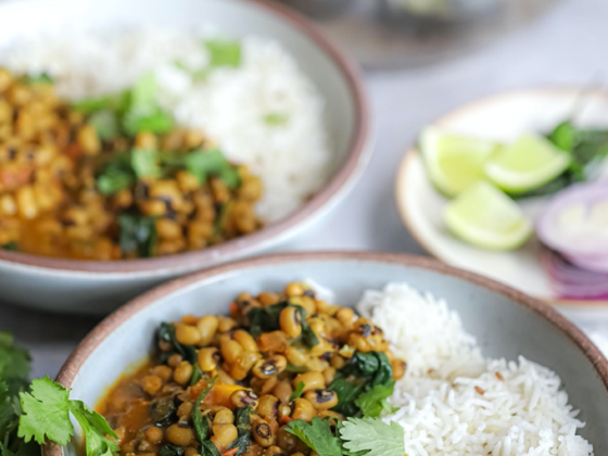 Black-Eyed Peas and Spinach Curry with rice